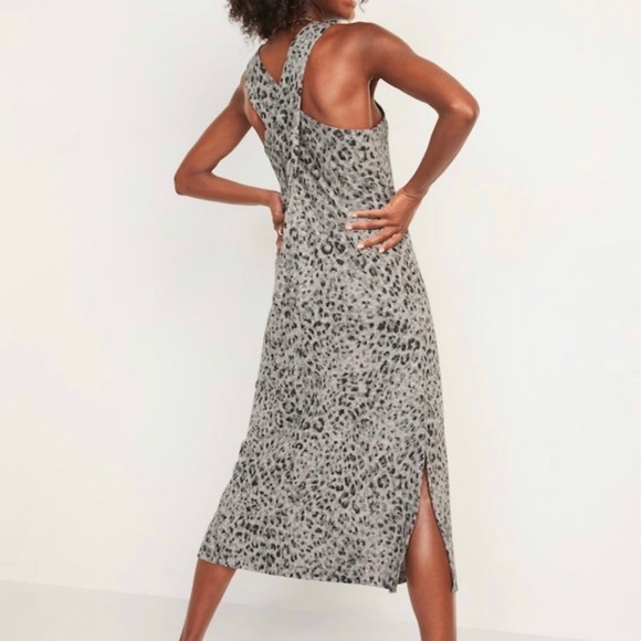 Leopard Maxi Dress Criss Cross back - Picture 2 of 4